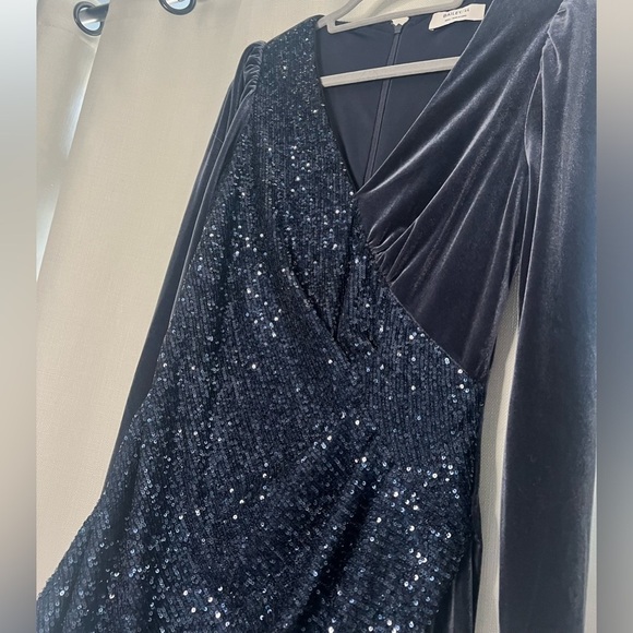 BAILEY 44 Navy Blue Velvet Sequin Long Sleeve Dress Small - Picture 5 of 9